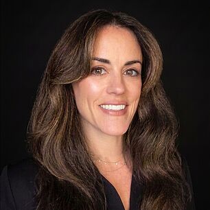 Rebecca Waldmeir
